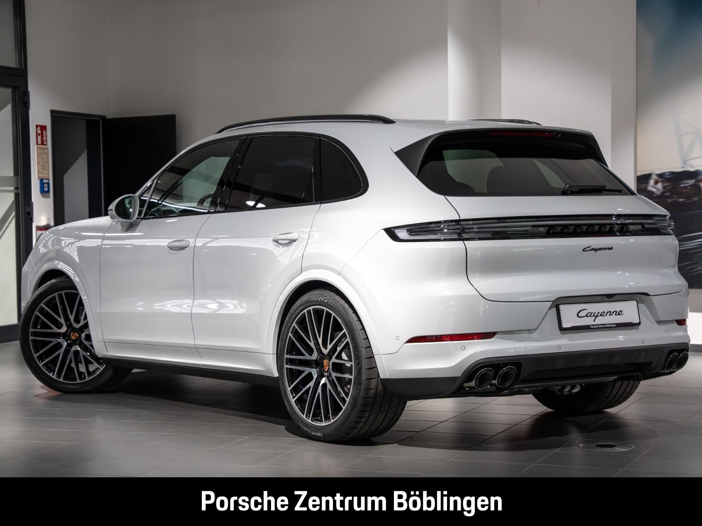 Porsche Cayenne Black Edition HA-Lenkung Head-Up 22-Zoll foto 3