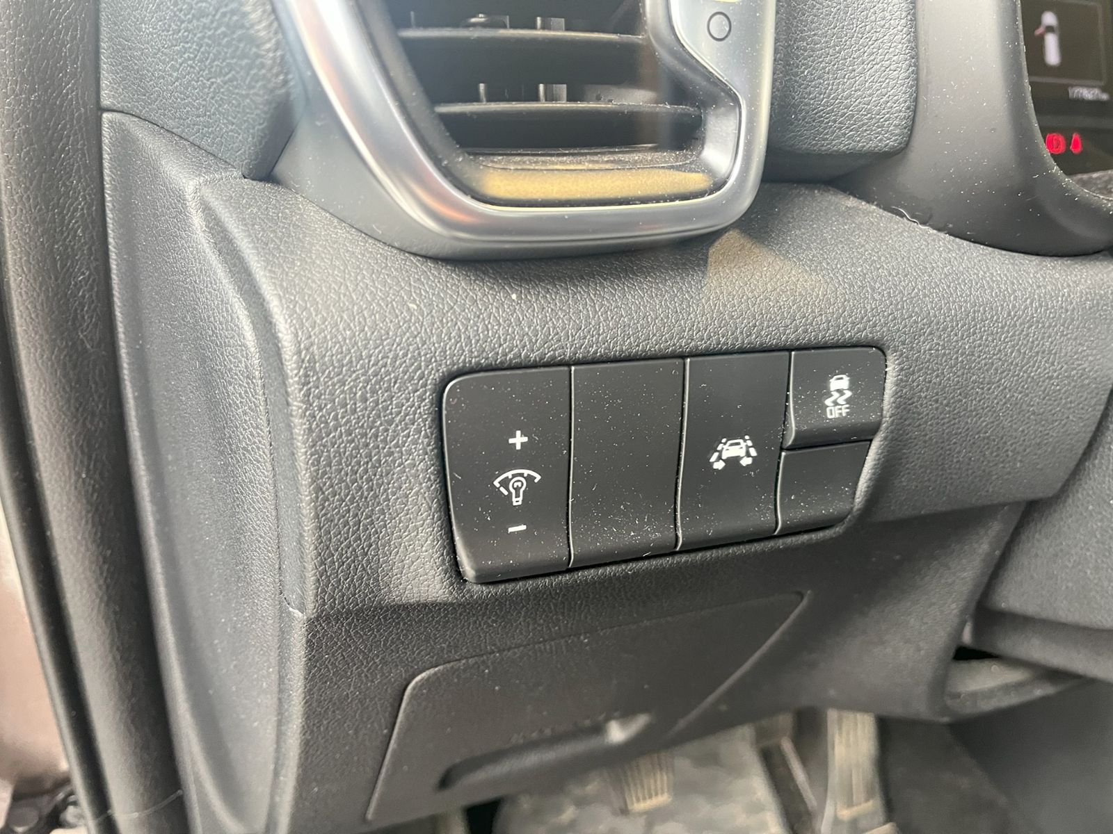 Fahrzeugabbildung Kia Sportage 2.0 CRDI AWD Spirit XEN NAV JBL 19"