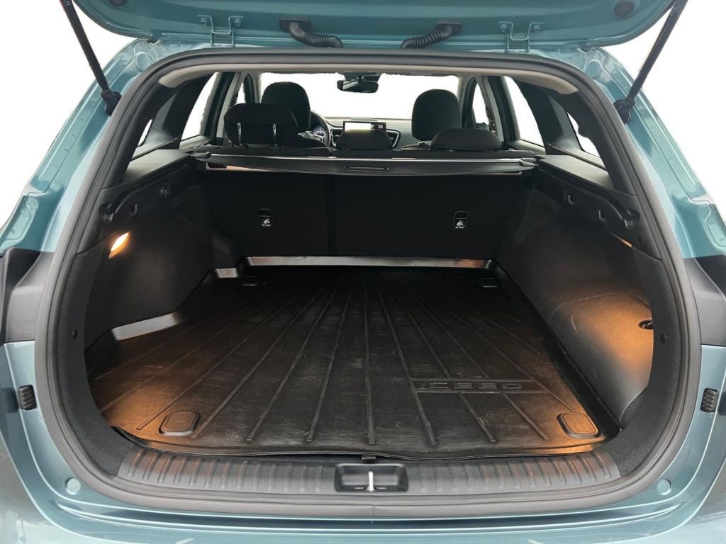 Fahrzeugabbildung Kia Ceed SW 1.6 GDI DCT OPF Plug-in-Hybrid Spirit