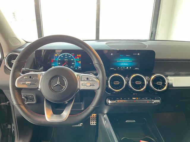 Fahrzeugabbildung Mercedes-Benz GLB 220 d 4M AMG-Line/AHK/360°/Live Traffic