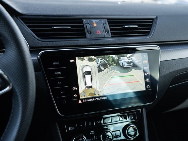 Superb Combi 1.4 iV Sportline DSG AHK+360°+DCC+P