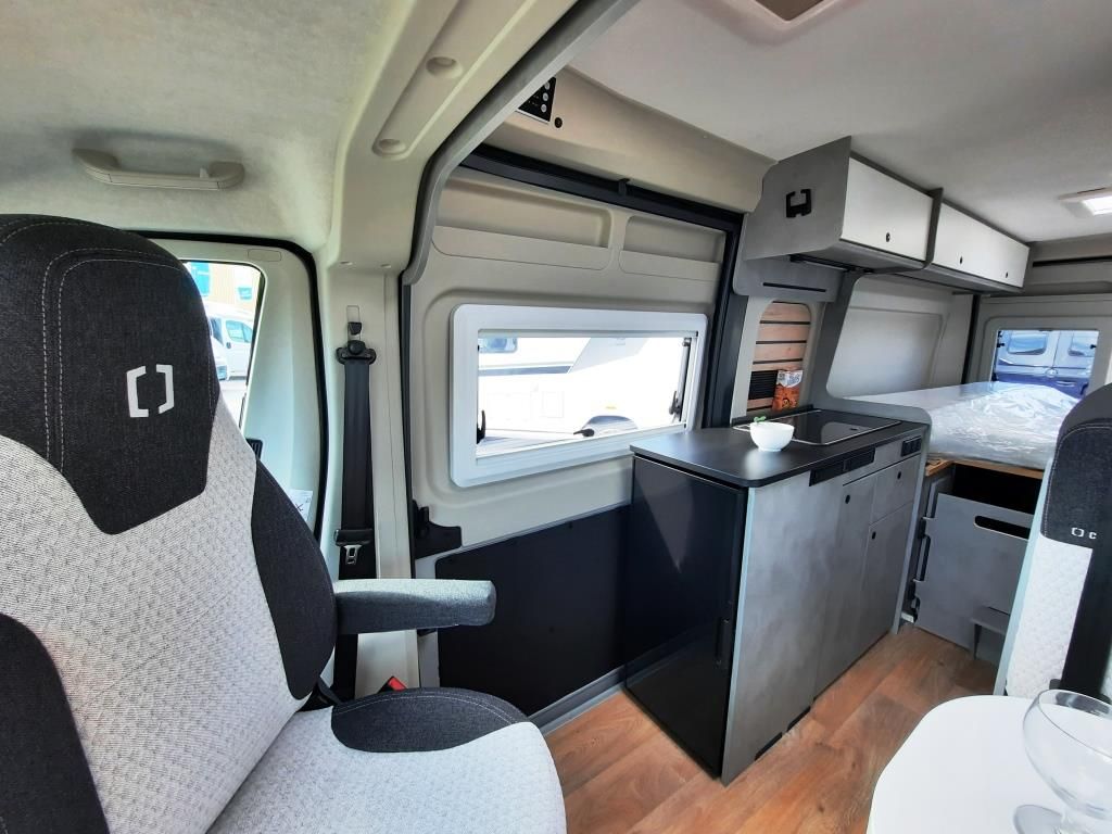 Fahrzeug Übersicht 7 Fahrzeugabbildung Crosscamp ADVTR 6.4 EF Verfüg./Sparen Sie 1.299,- €