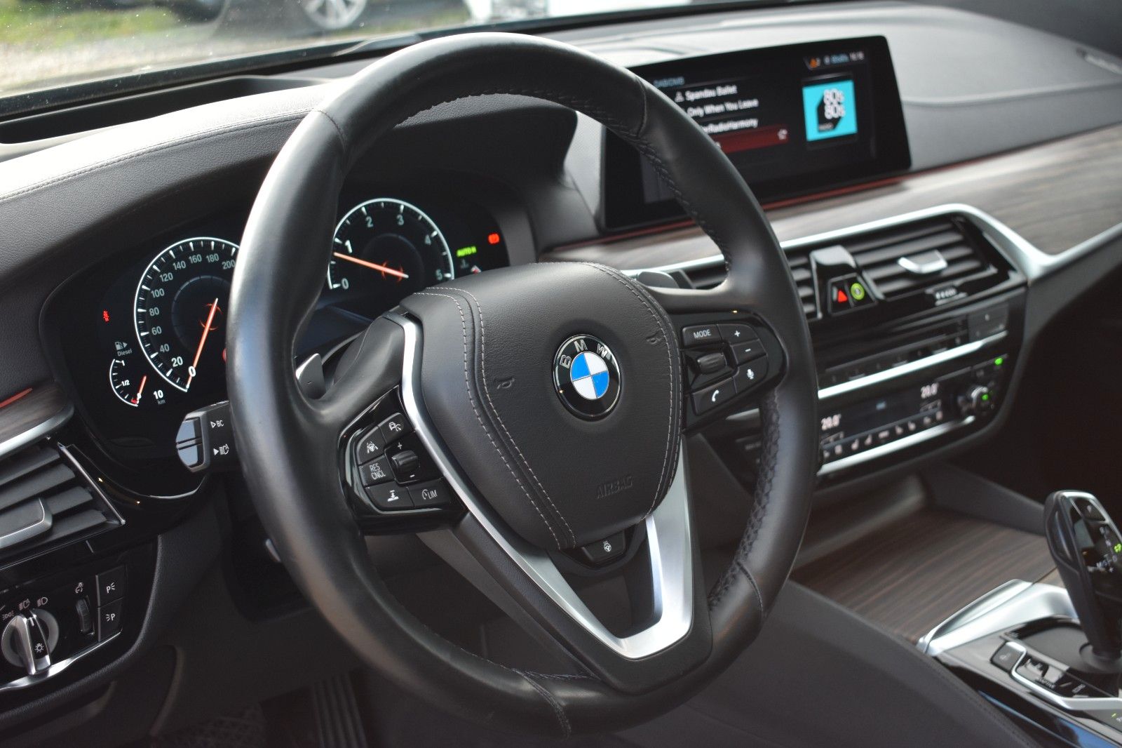 Fahrzeugabbildung BMW 630d GT xDrive Luxury Inegral Massage B&W Pan TV