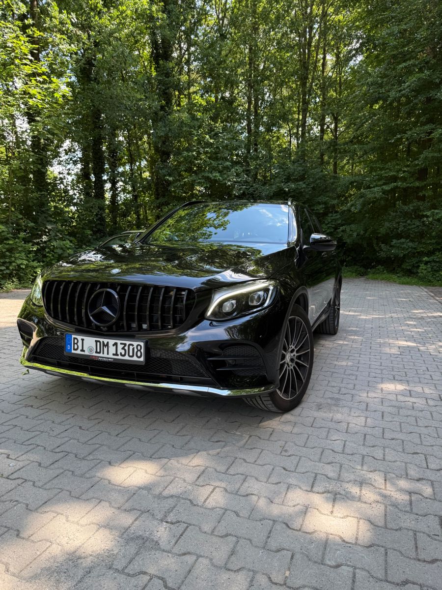 MERCEDES-BENZ GLC 250 d 4MATIC AMG Line | Panorama | ILS | AHK