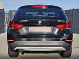 BMW X1 sDrive 16d BUSINESS BI-XEN NAVI SHZ PDC MULTI - BMW X1: Schwarz