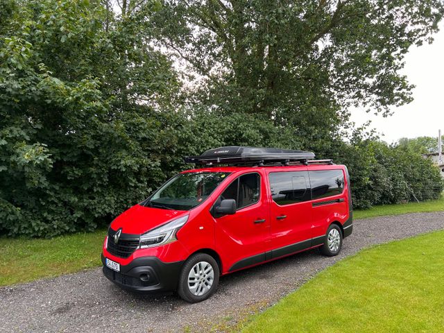 Renault Trafic mit vielen Extras