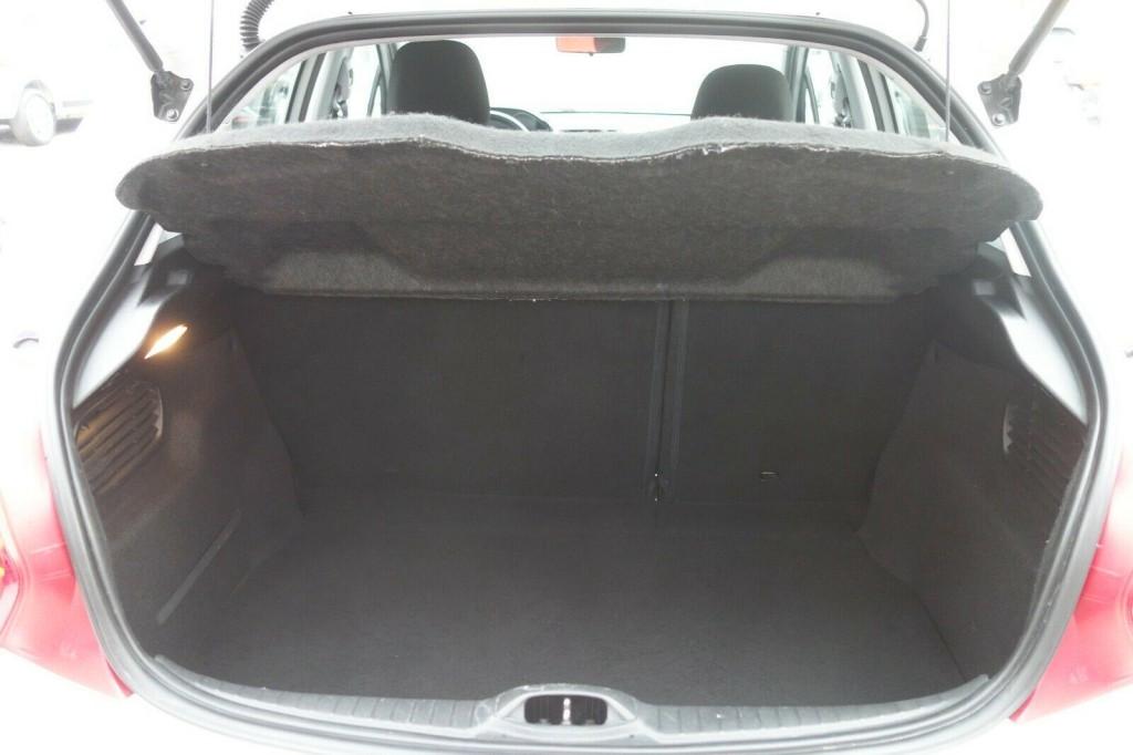 Peugeot 208 Active**KLIMA**TOUCHSCREEN**