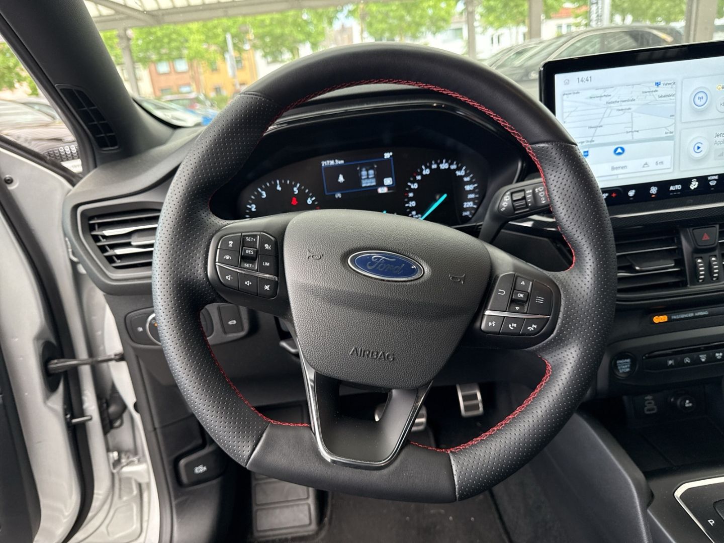 Fahrzeugabbildung Ford Focus ST-Line 1.0 Mild-Hybrid LED B&O Styling+/