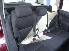 Fahrzeugabbildung Skoda Yeti Panorama AHK PDC NAVI