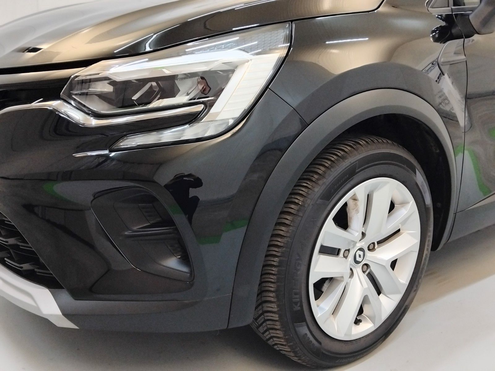 Renault Captur (06/2026, Benzin)