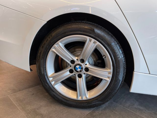 BMW 320 d Lim. *Schiebedach*Navi*Klima*Vollleder*DAB
