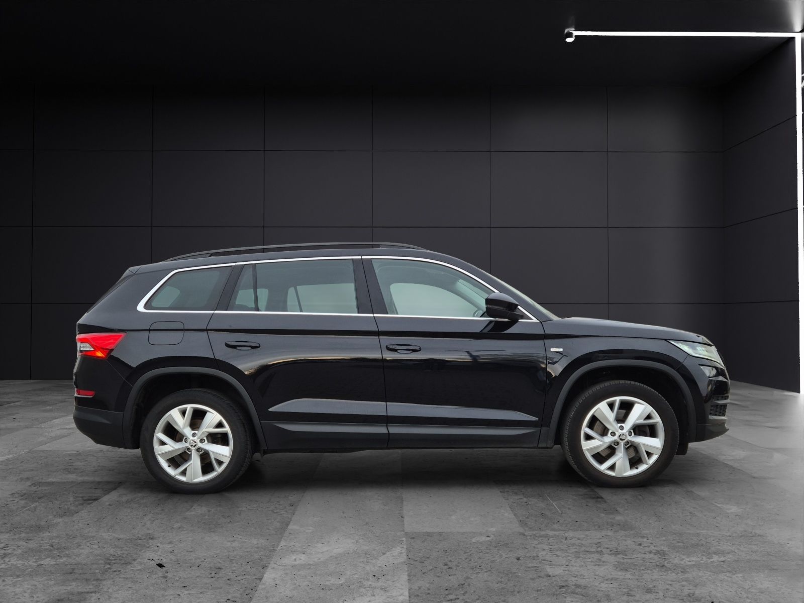 Fahrzeugabbildung SKODA Kodiaq TSI Soleil DSG 4x4 Standhzg. Navi ACC RFK