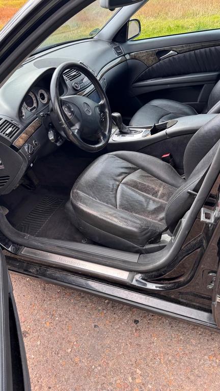 Mercedes-Benz E 320