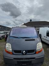 Renault Trafic Combi L1H1 2,7t  verglast - Renault Trafic aus 2002