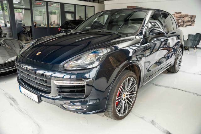 Porsche Cayenne Turbo PANO/21°/LED/KAMERA/TOP