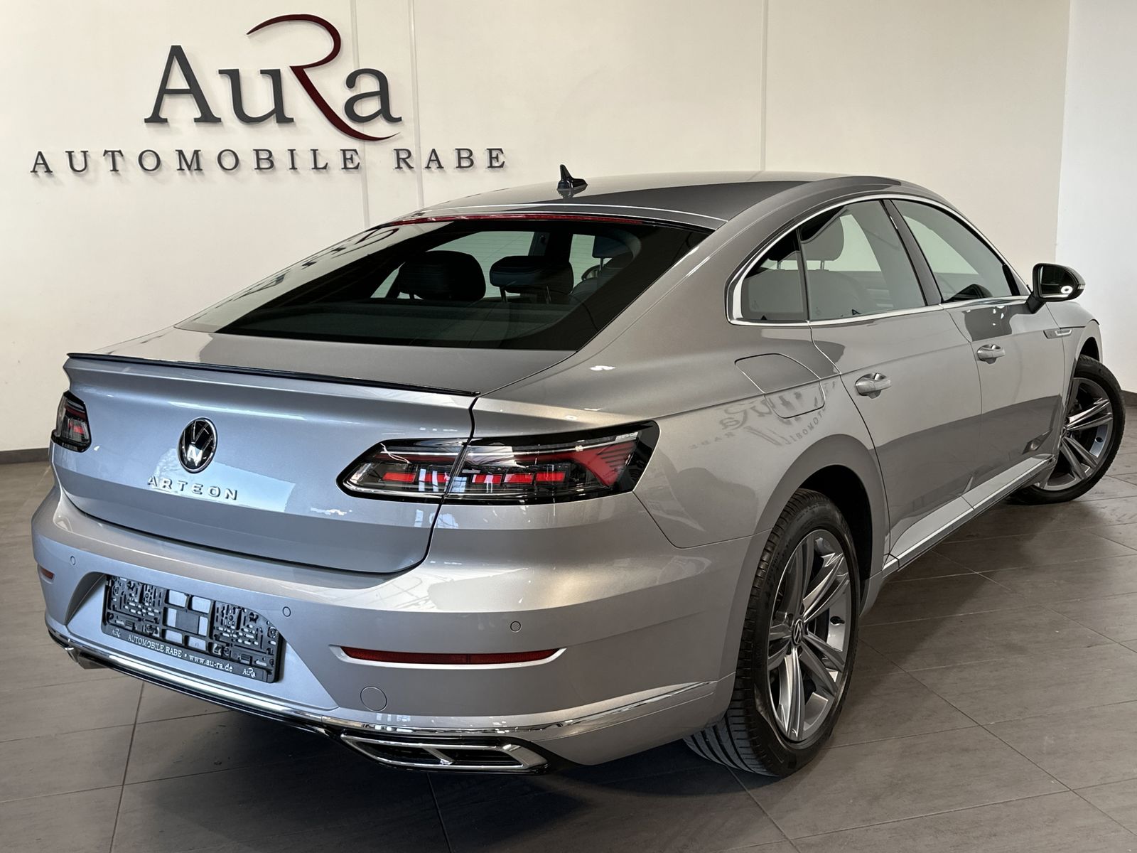 Fahrzeugabbildung Volkswagen Arteon 2.0 TDI DSG R-Line NAV+LED+ACC+V-COCKPIT