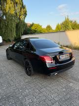 Mercedes-Benz E 250 Autom. Avantgarde  - Mercedes-Benz E 250: Limousine