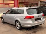 Volkswagen Passat Variant Highline BlueMotion. PDC. Leder - Volkswagen Passat Variant aus 2011: Highline