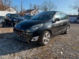 Renault Grand Scenic Dynamique 1.9 dCi 130 FAP - Renault Grand Scenic Dynamique mit Diesel-Antrieb