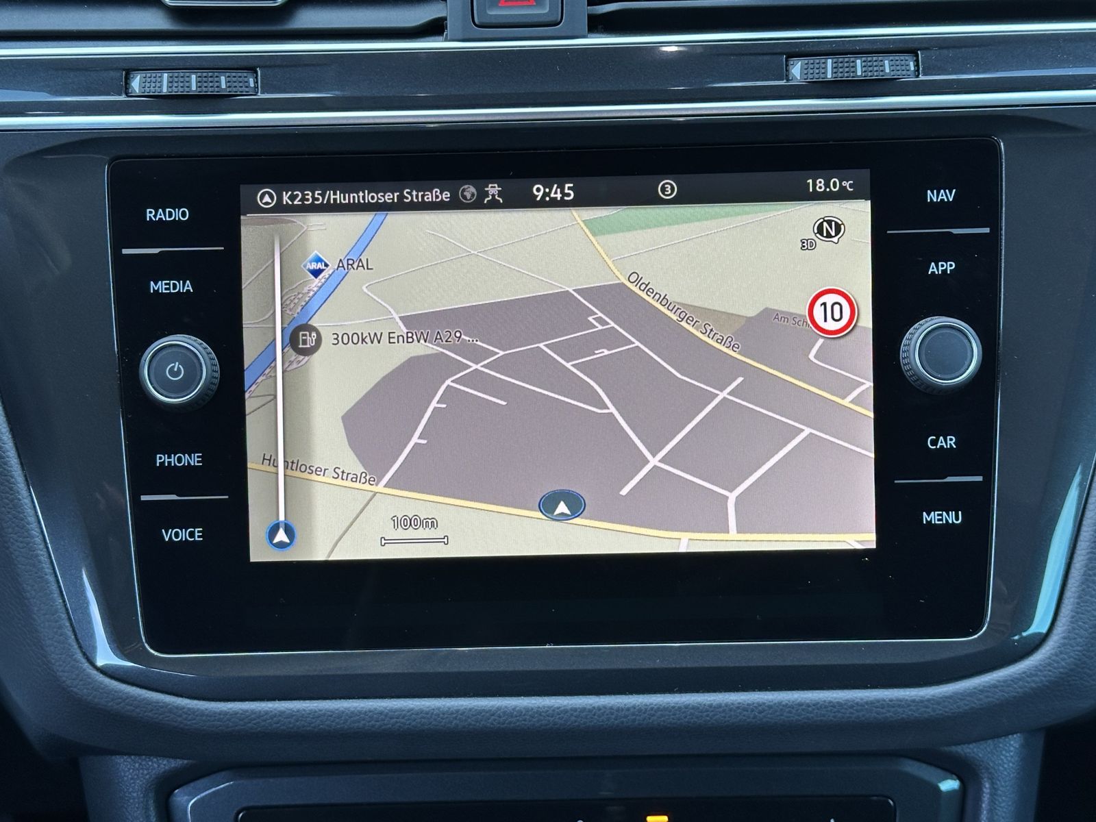 Fahrzeugabbildung Volkswagen Tiguan 2.0 TDI DSG Elegance NAV+LED+ACC+AHK+SHZ