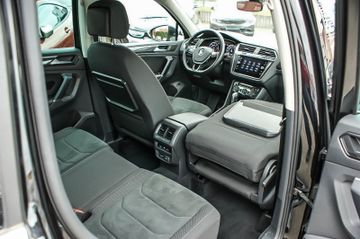 Fahrzeugabbildung Volkswagen Tiguan 2.0 SCR 4Motion DSG Highline R-LINE 20ZOL
