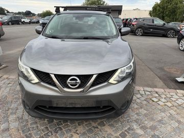 Nissan Qashqai - 1