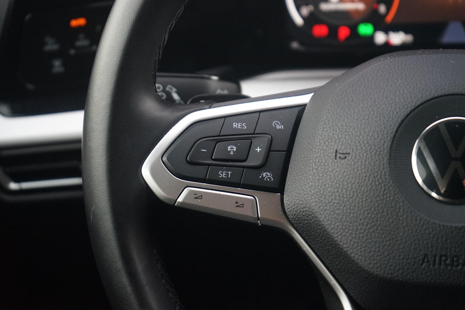 Volkswagen Golf VIII Variant 1.5 eTSI DSG LED Navi ACC PDC, миниатюра 15