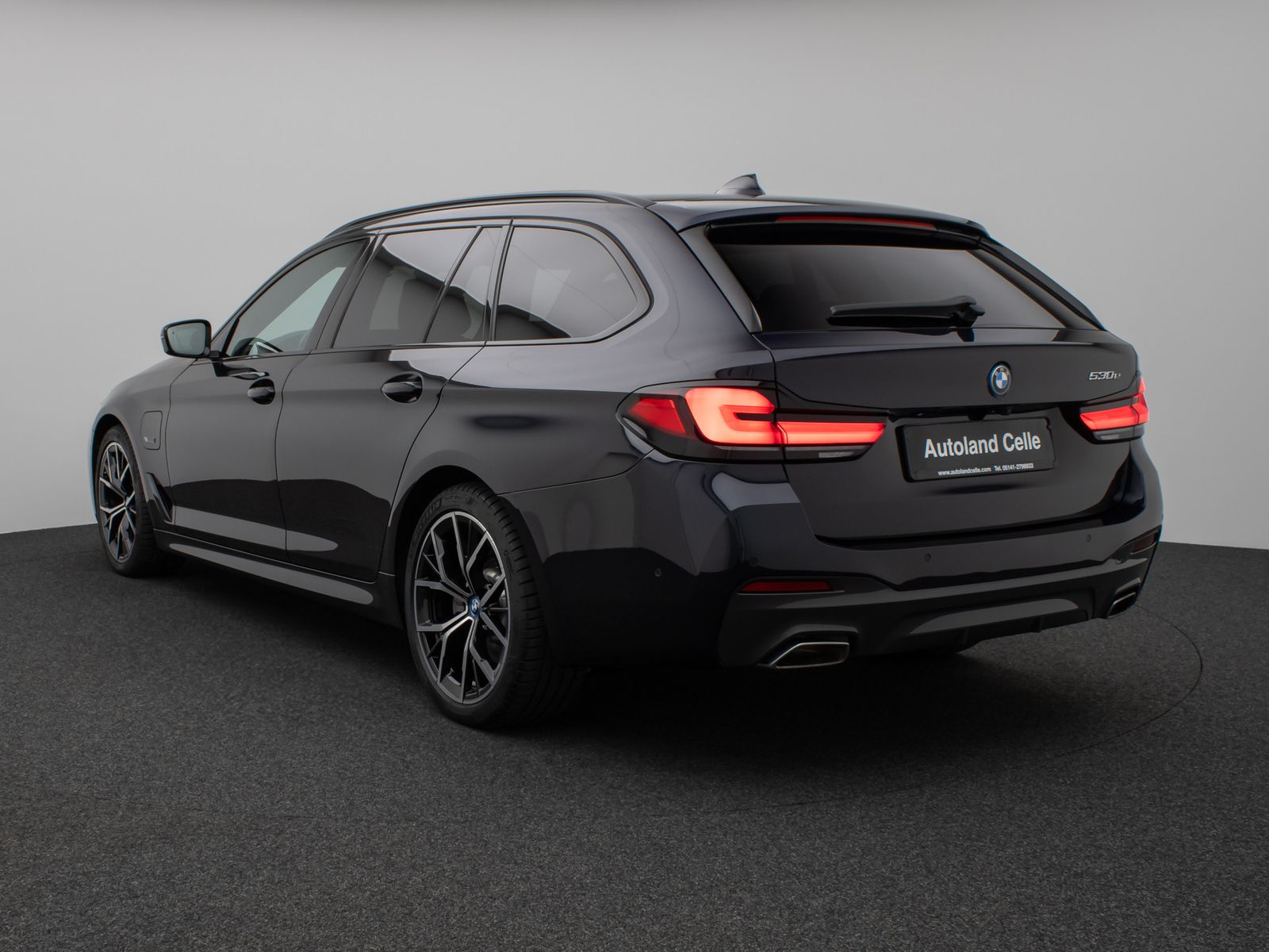 Fahrzeugabbildung BMW 530e M Sport 360°Laser HUD DAB H/K Komfort Alarm