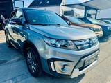 Suzuki Vitara 1.6 DDiS Comfort 4x4 Leder Pano Navi LED - Suzuki Vitara Gebrauchtwagen in München