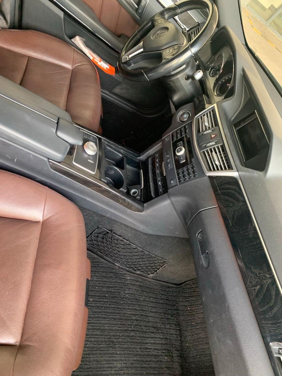 Mercedes-Benz E200 2012 — engine 184 HP (135kW)