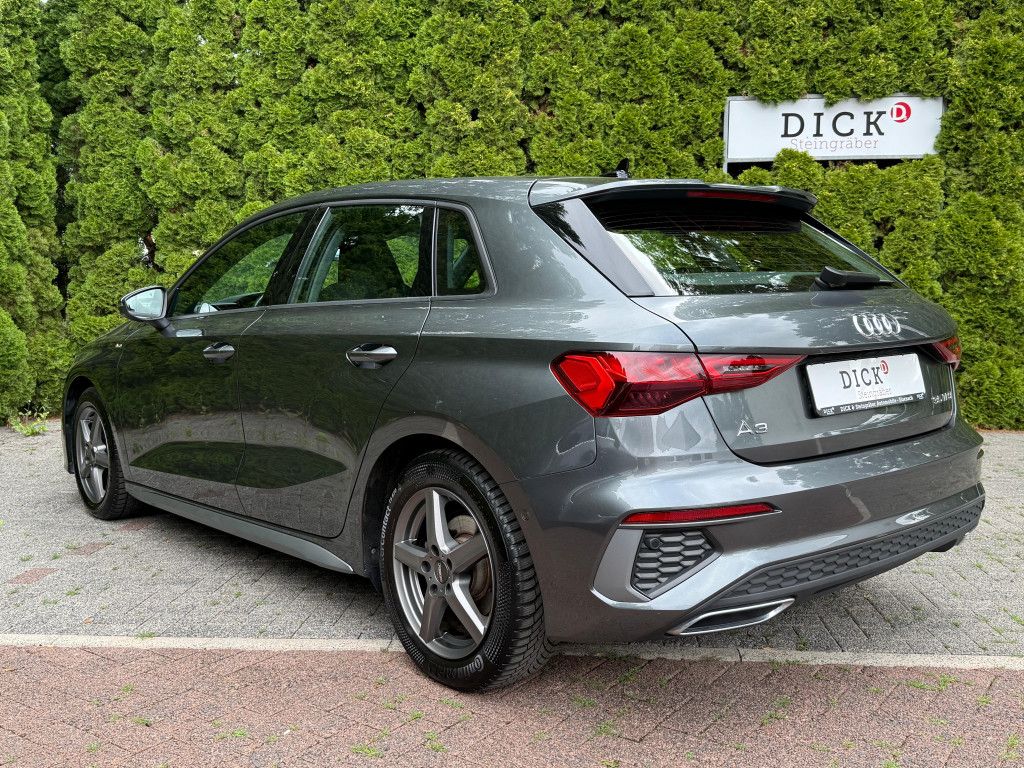 Fahrzeugabbildung Audi A3 35 TFSI S-tr. S-Line PANO+LED+ACC+SHZ+CARPLAY