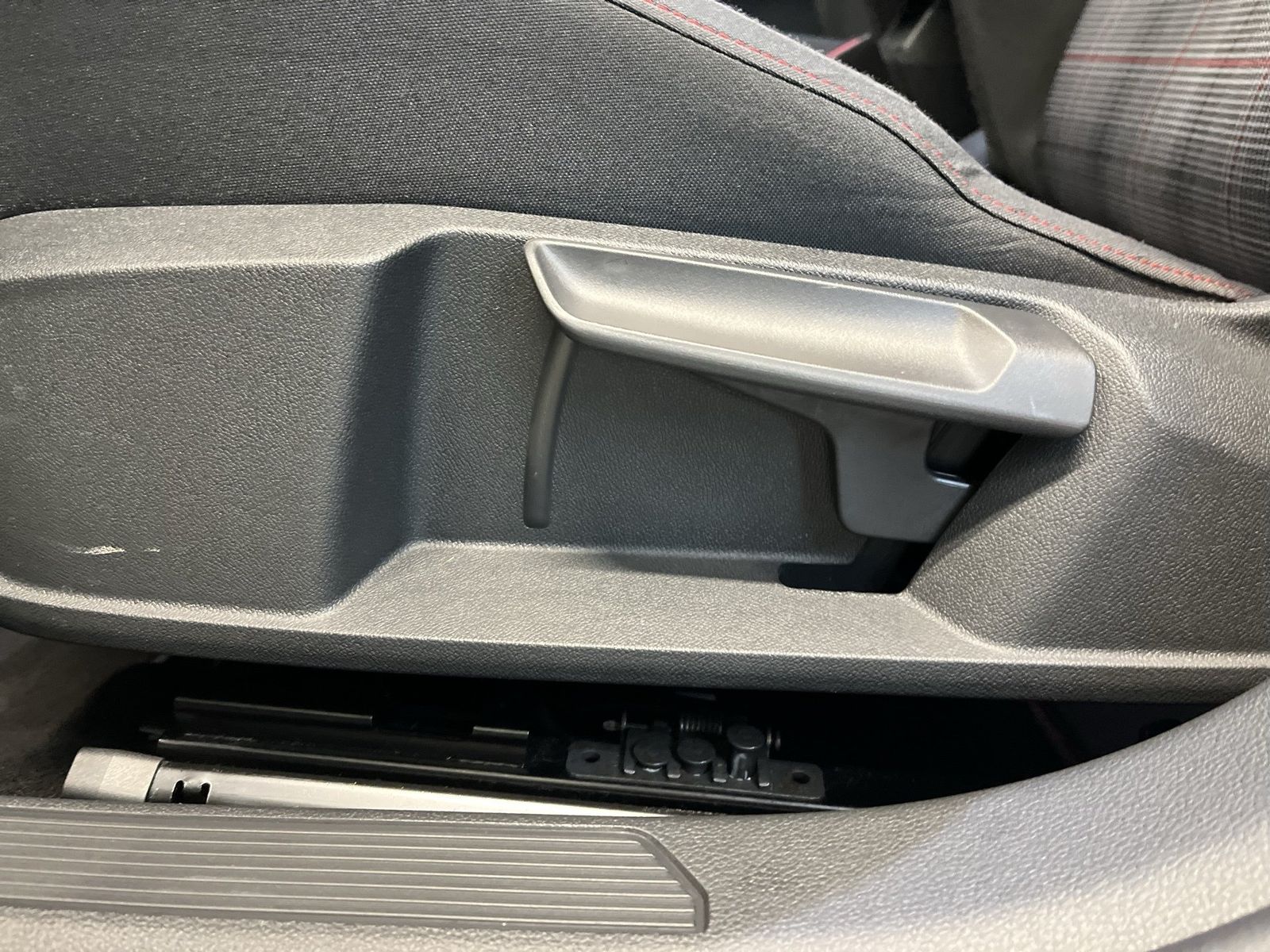 Volkswagen Golf - Bild 14
