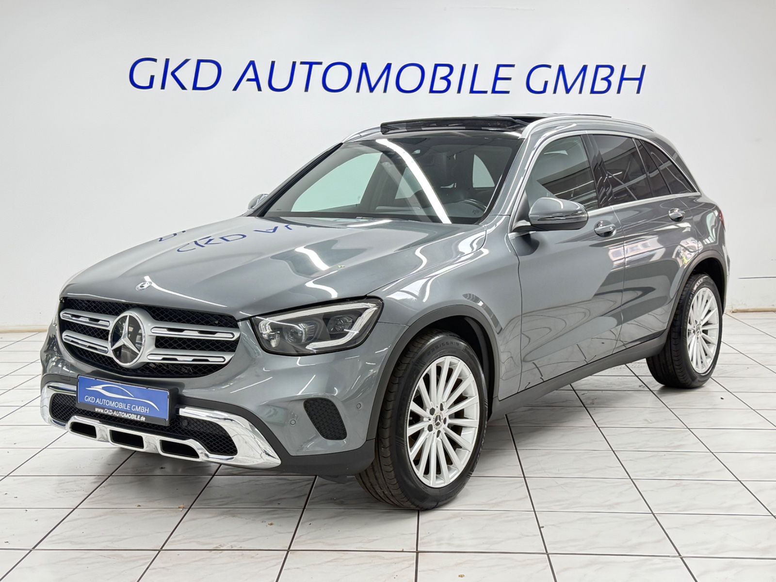 MERCEDES-BENZ GLC 220 d 4Matic Exclusive*Pano*LED*Carplay*AHK