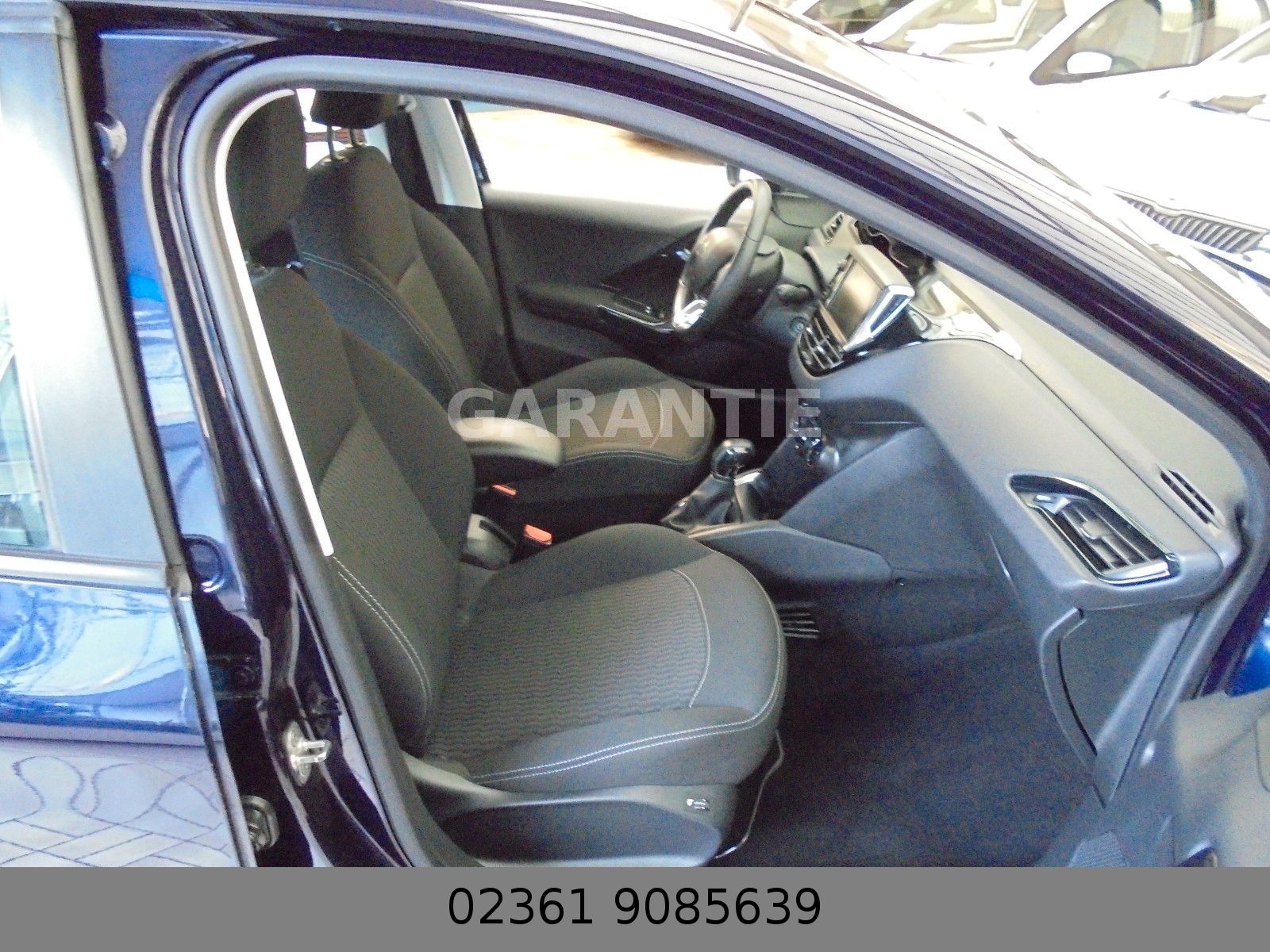 Fahrzeugabbildung Peugeot 208 Active Klima/Sitzheizung/Parktronik/33 Tkm/