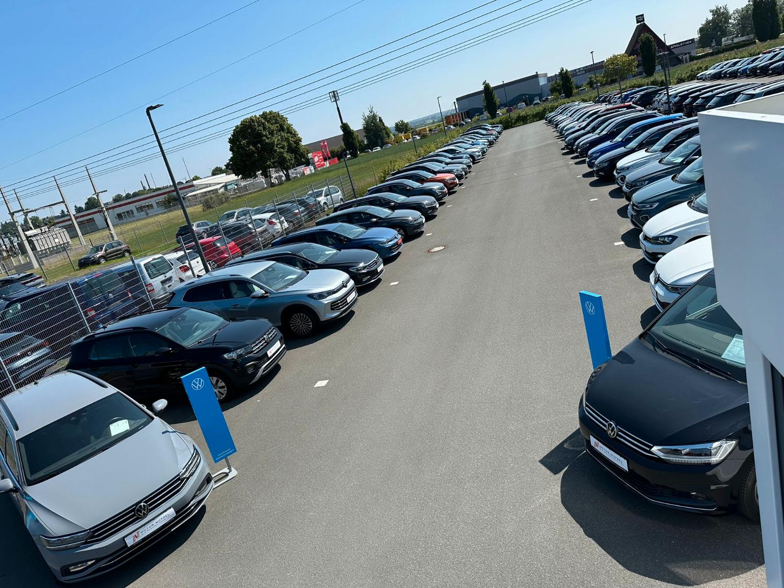 showroom-image-main