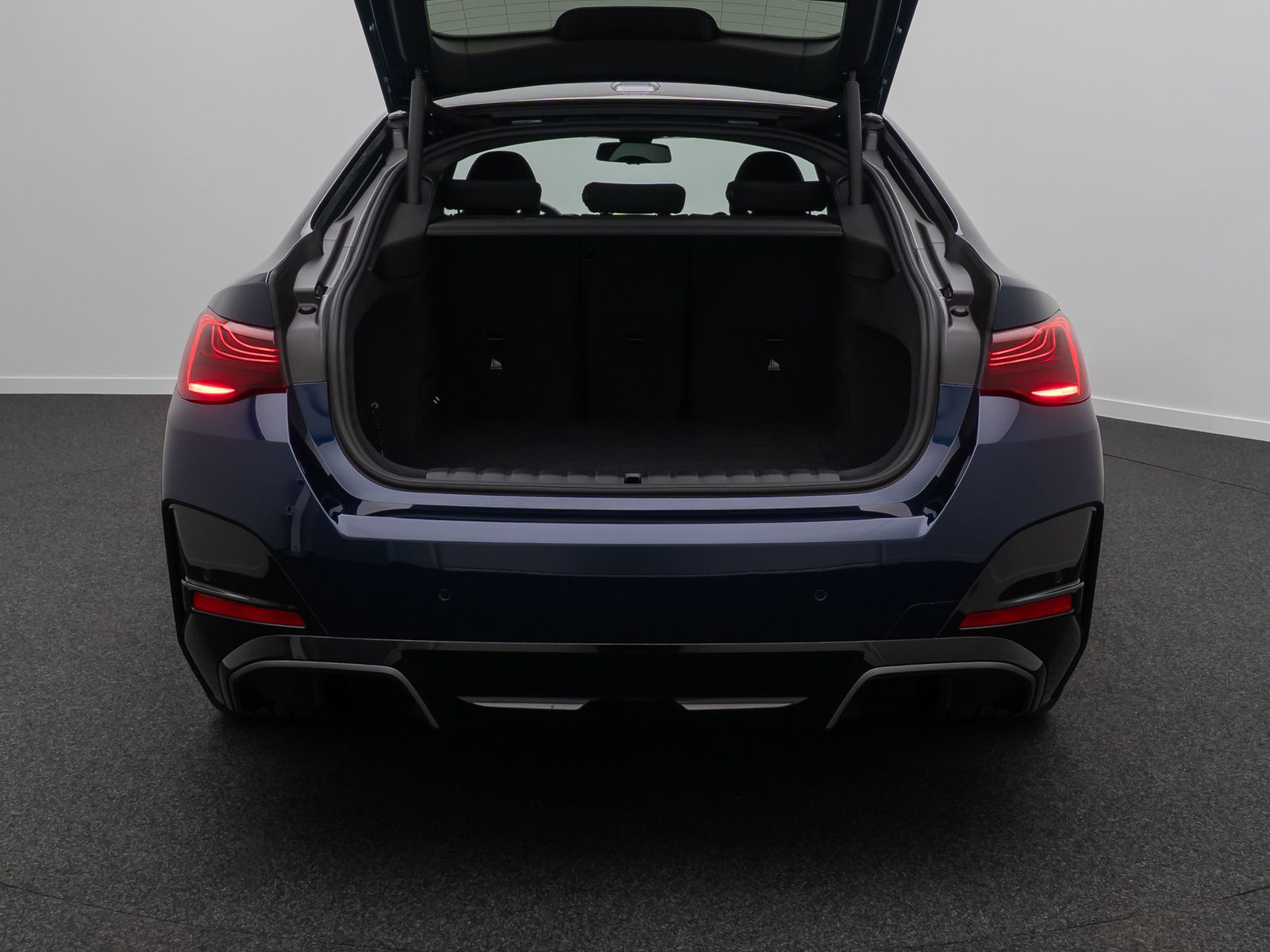 Fahrzeugabbildung BMW i4 eD40 Gran Coupe M Sport Pro 360°DAB Alarm HUD