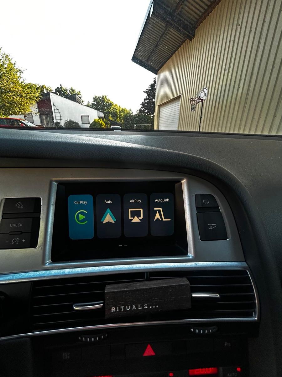 Audi A6 2009 — photo 9