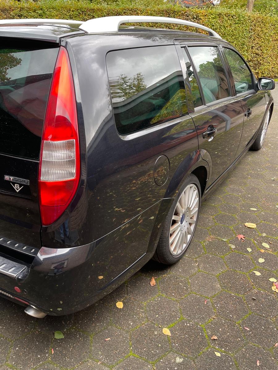 Ford Mondeo 2004 — photo 10