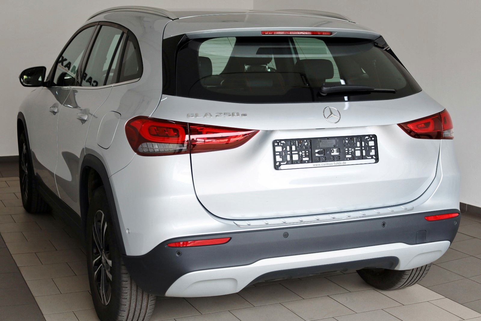 Fahrzeugabbildung Mercedes-Benz GLA 250 e Style, T.Leder,Navi,LED,SH,Kamera,