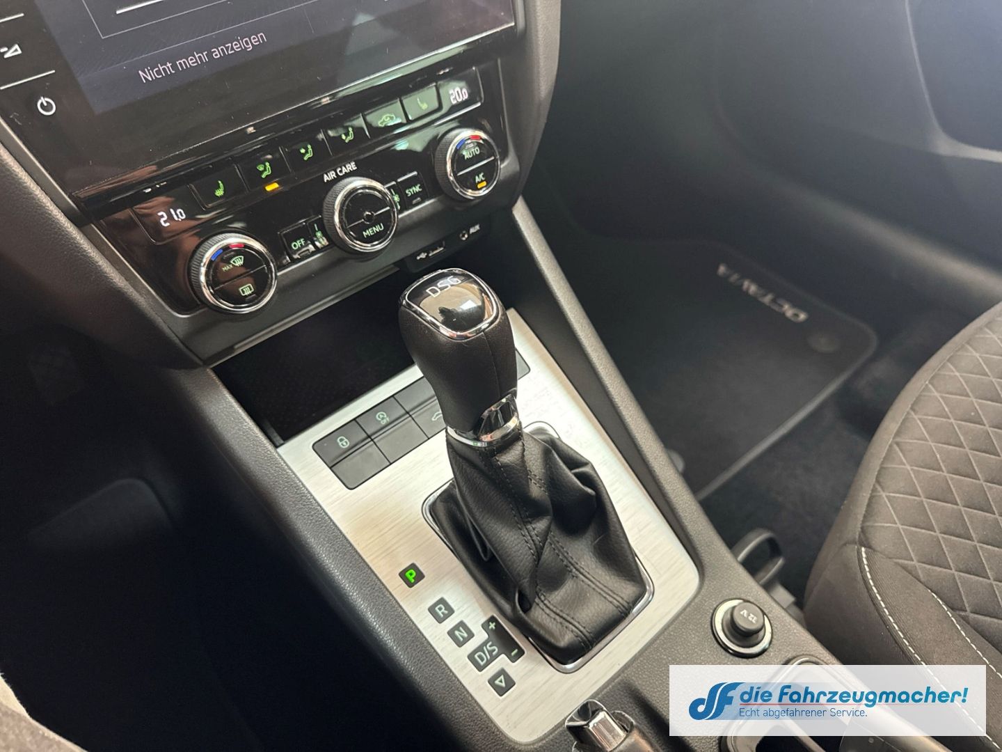 Fahrzeugabbildung SKODA Octavia Combi Drive 1,4 DSG 150PS AHK Navi LED B