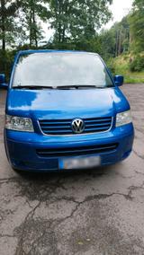 Volkswagen VW T5 Caravelle  TDI 1.9 8 Sitzer - Volkswagen T5 Caravelle mit Diesel-Antrieb: Kleinbus, 1.9