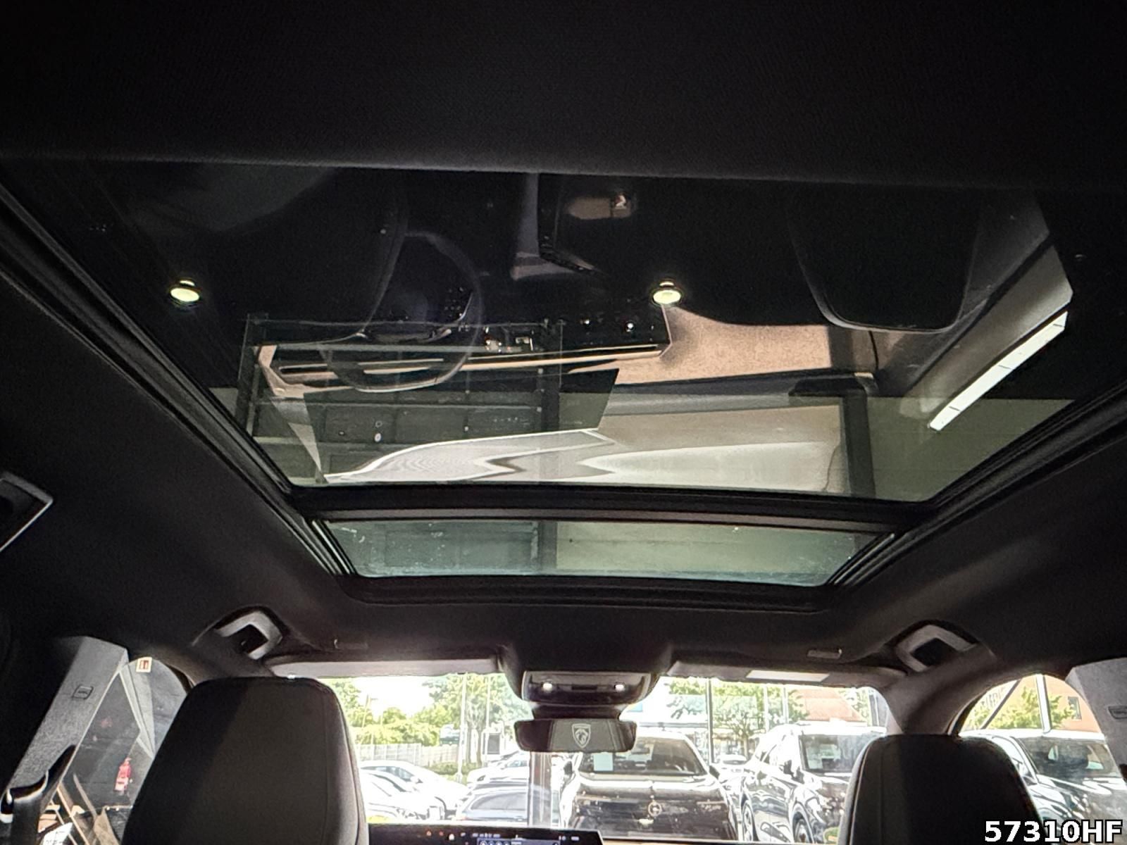 Fahrzeugabbildung Peugeot 5008 GT HYBRID*Navi*Sitzheizung*Totwinkelassist
