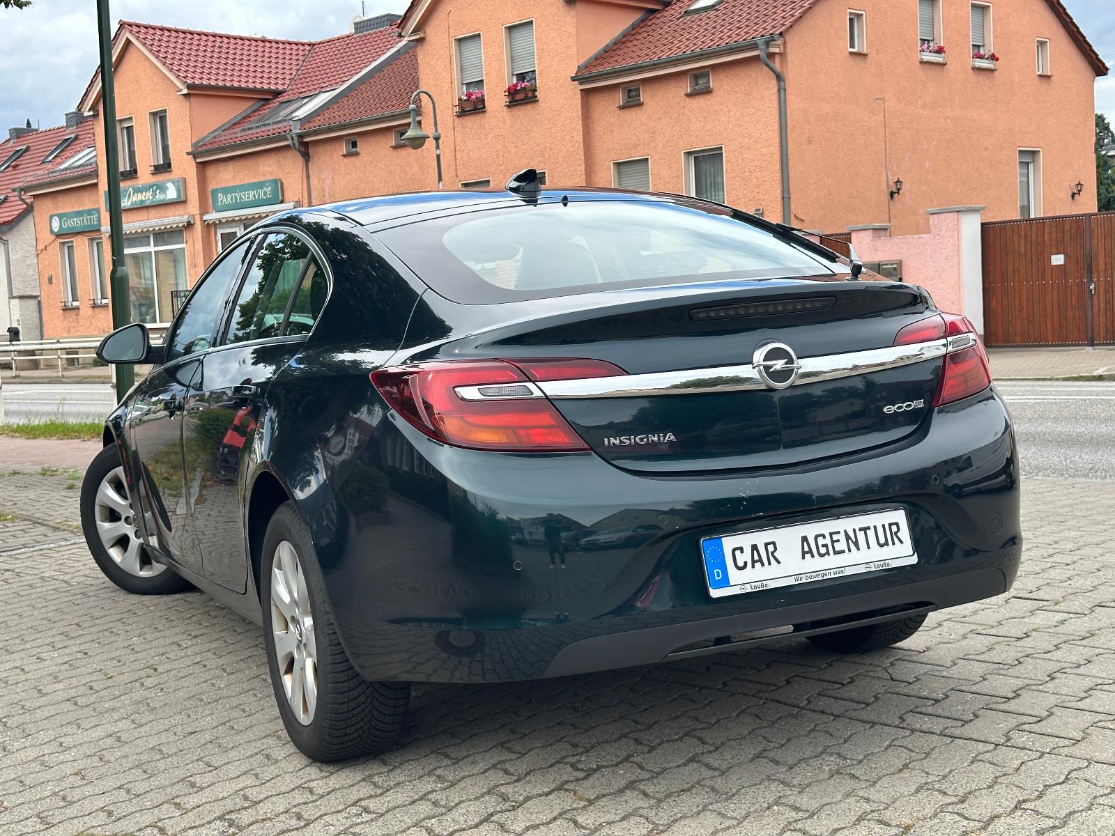 Opel Insignia XENON + KLIMAAUTO + BEH-LENKRAD + PDC