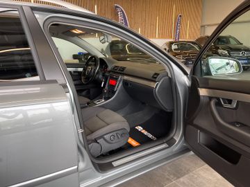 Audi A4 Avant 3.0 TDI quattro *NAVI*BI-XENON*TEMPOMAT