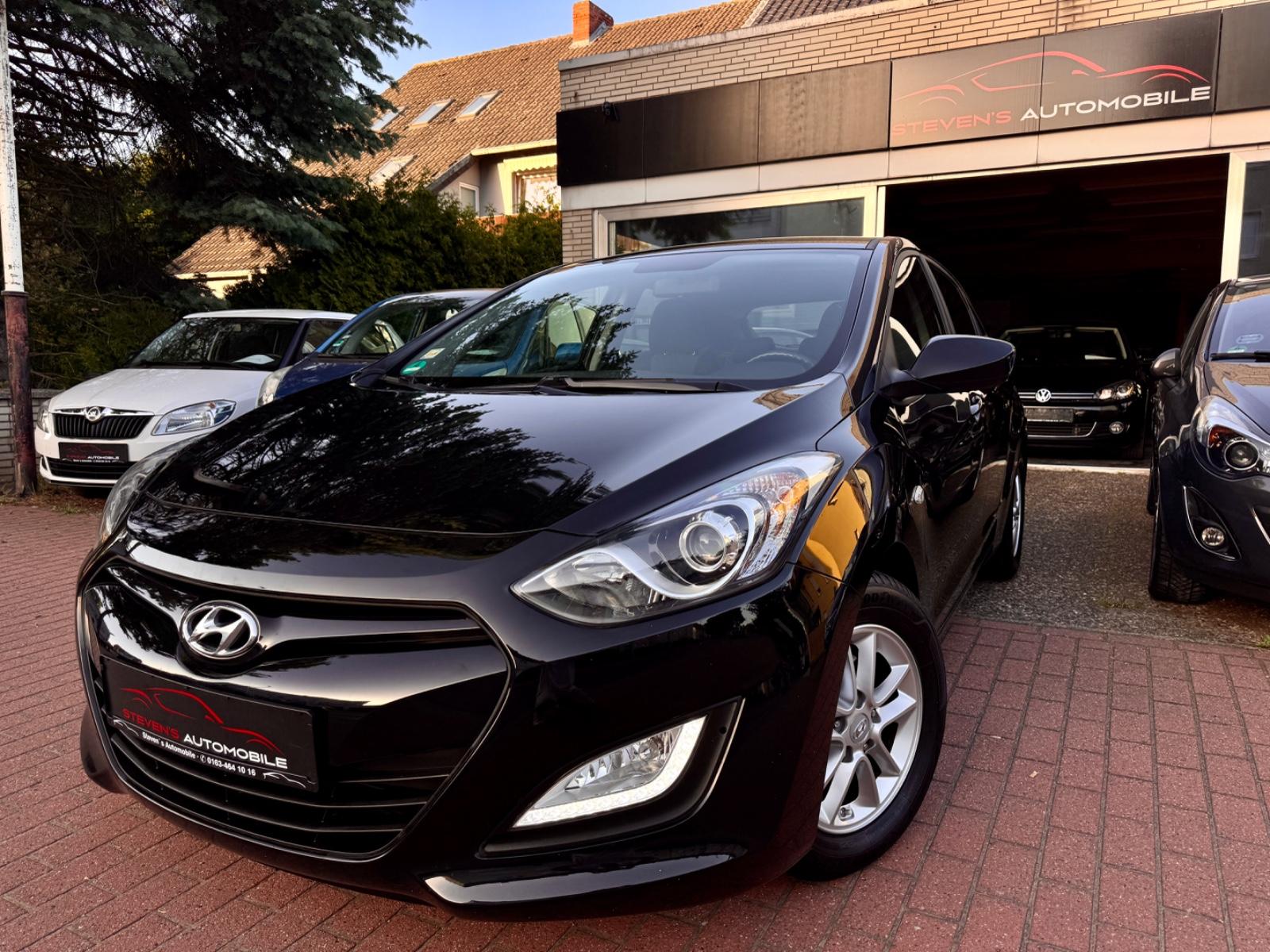 Hyundai i30 FIFA World Cup *1.Hd*S.Heft*Pdc*Sitzhz*Alus*