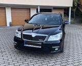 Skoda Octavia 2.0 TFSI DSG Combi RS - Skoda Octavia: TFSI