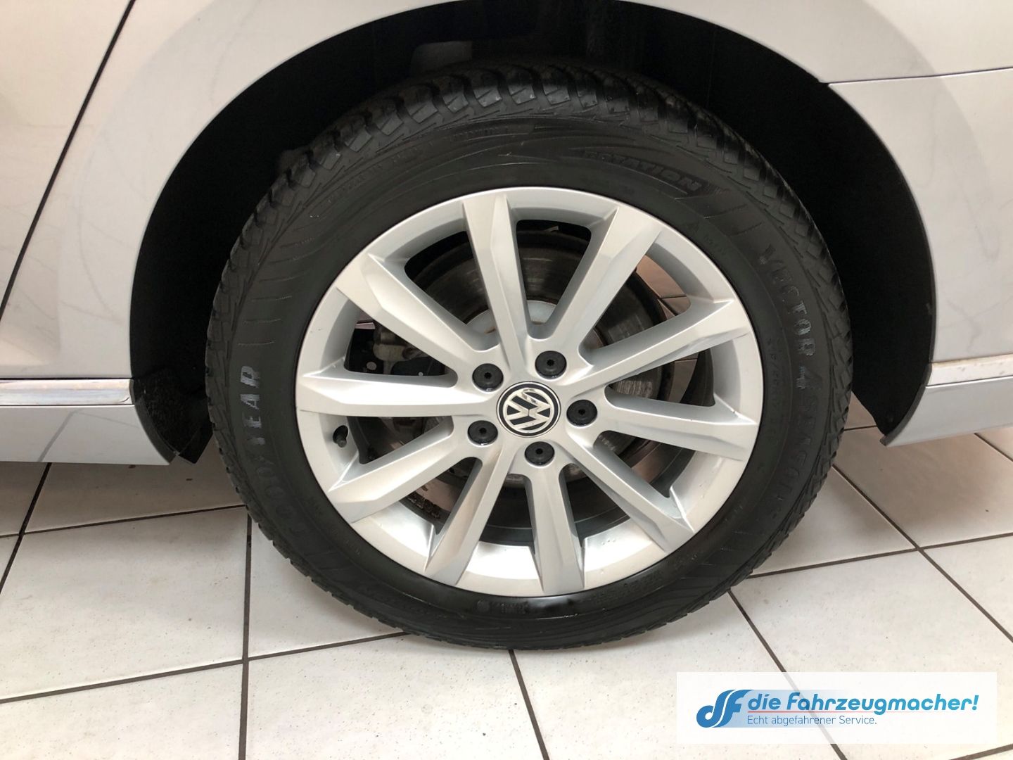 Fahrzeugabbildung Volkswagen Passat Variant Highline BMT Start-Stopp 2.0 TDI