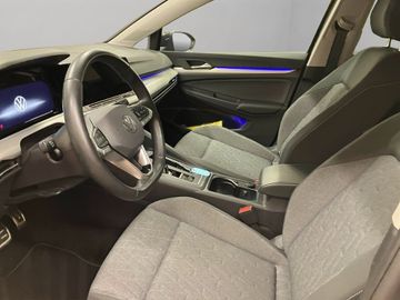 Volkswagen Golf - 10