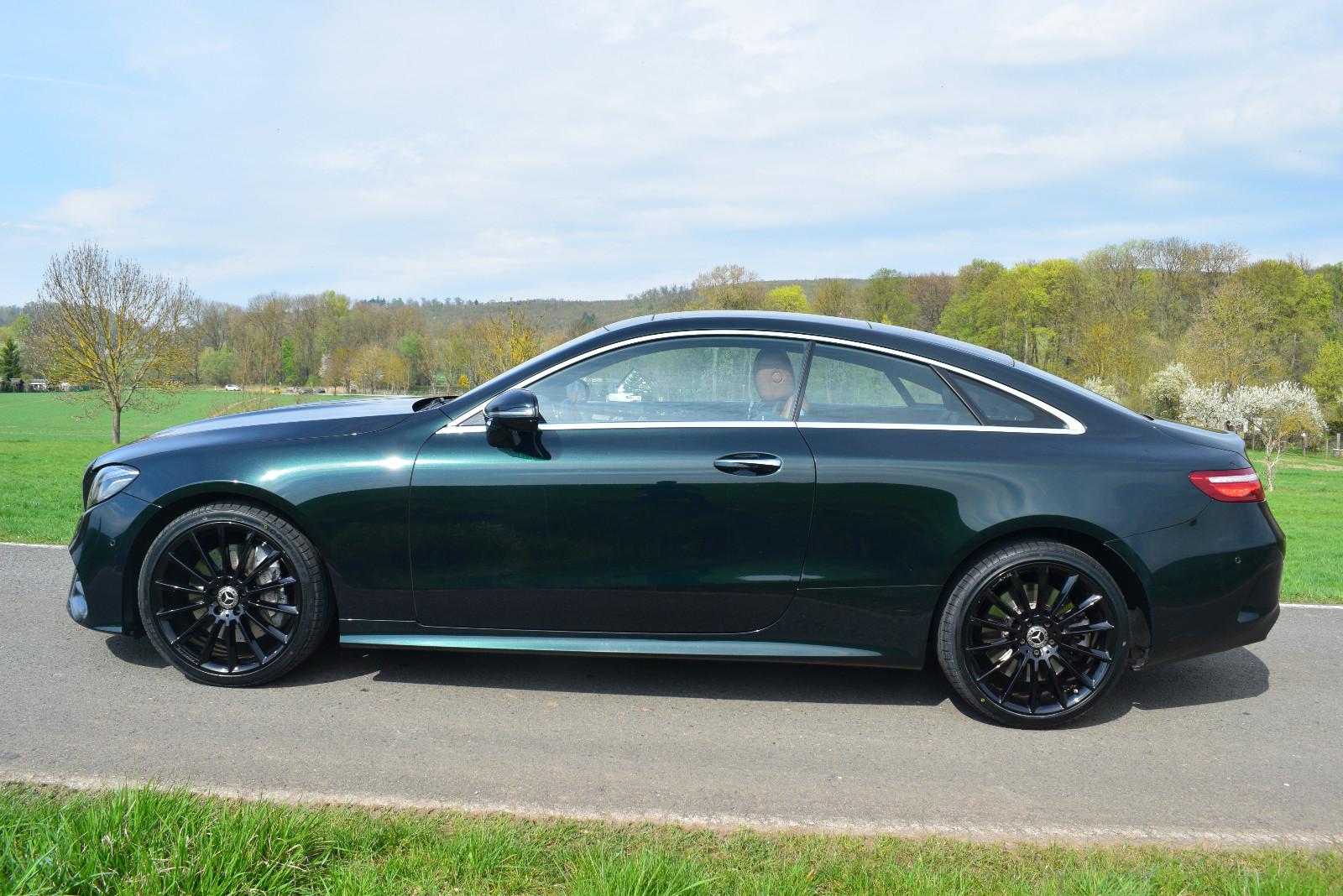 Mercedes-Benz E 400 E Coupe 4Matic AMG Burmester Pano 1.Hand