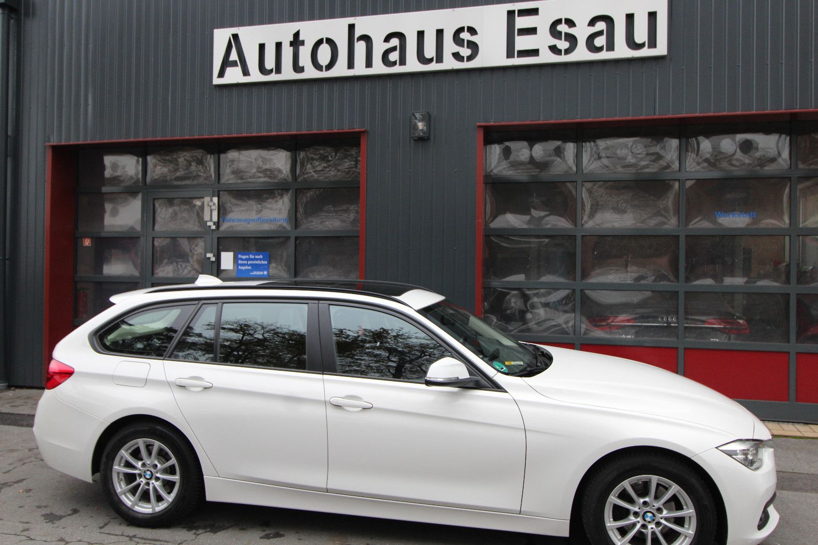 BMW 320 Baureihe 3 Touring 320 i Advantage  Panorama